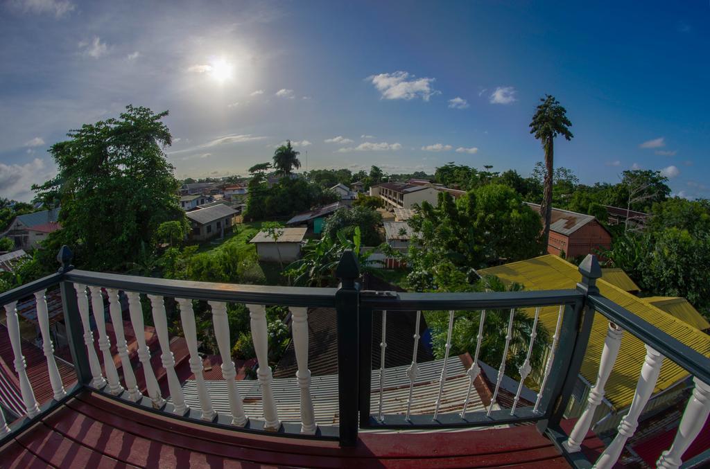 Guesthouse Un Pied-A-Terre Paramaribo Buitenkant foto