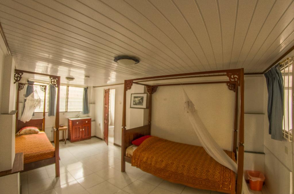 Guesthouse Un Pied-A-Terre Paramaribo Buitenkant foto
