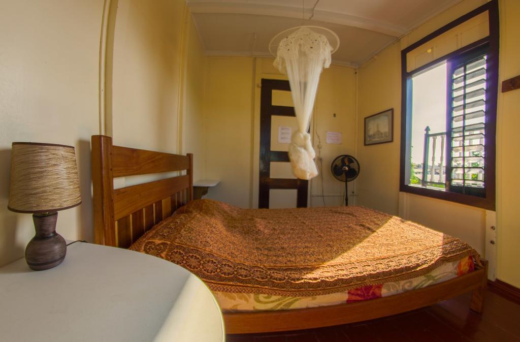 Guesthouse Un Pied-A-Terre Paramaribo Buitenkant foto