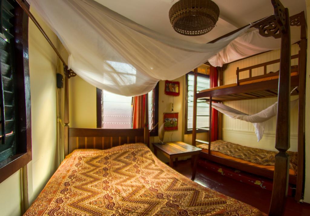 Guesthouse Un Pied-A-Terre Paramaribo Buitenkant foto
