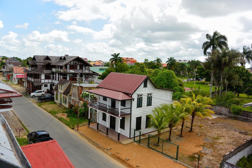 Guesthouse Un Pied-A-Terre Paramaribo Buitenkant foto