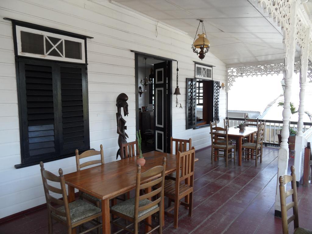 Guesthouse Un Pied-A-Terre Paramaribo Buitenkant foto